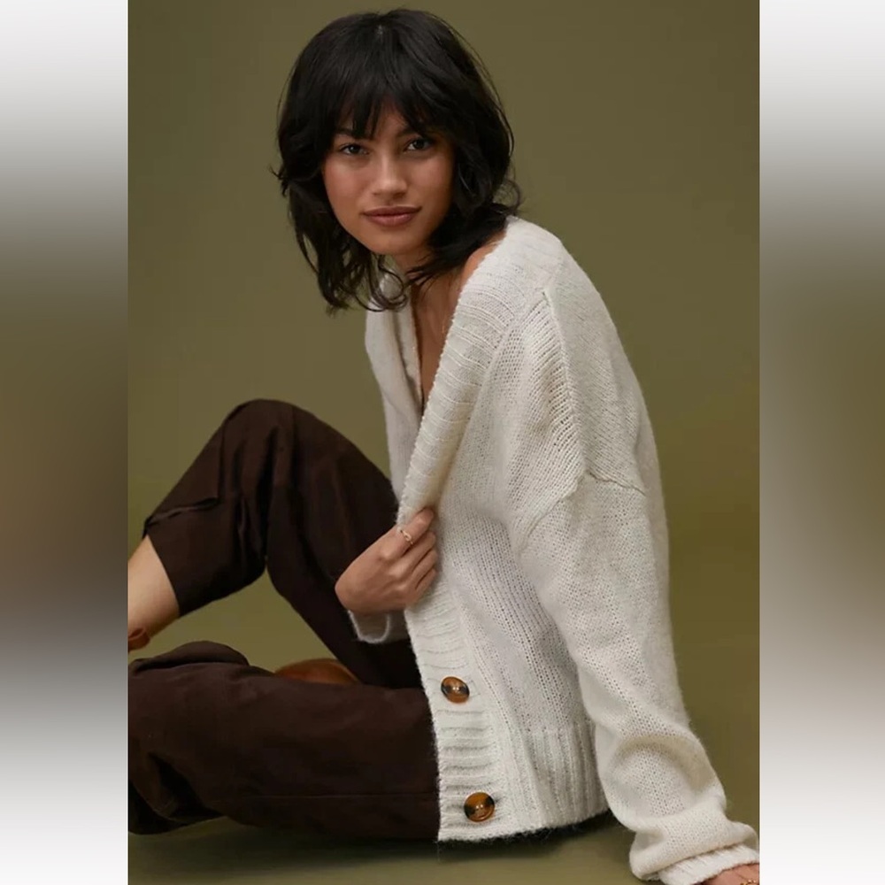 Anthropologie Deep V neck 2 button Wool Blend Knit Cardigan Ivory Cream XL